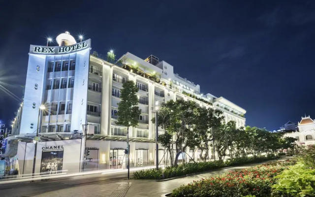 Rex Hotel вид на фасад