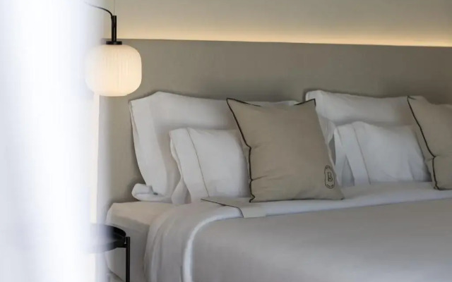 Hotel Montjoi
