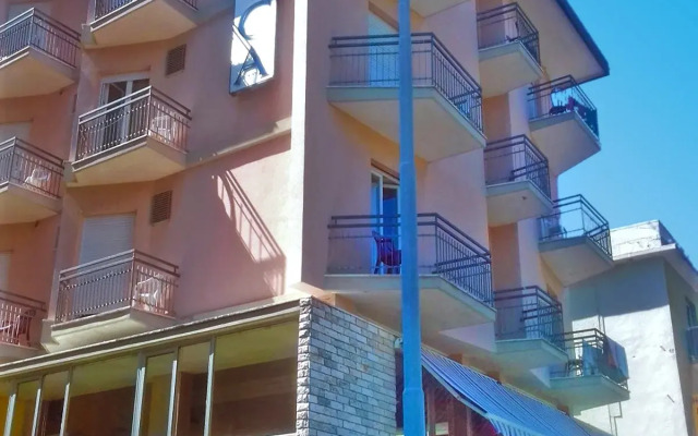 Hotel Naica вид на фасад