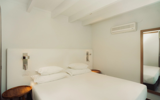 Topazio Vibe Beach Hotel & Apartments - Adults Friendly