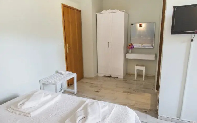 Cengiz Celik Hotel