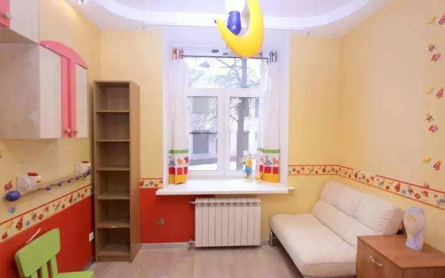 Petrogradskiy B&B