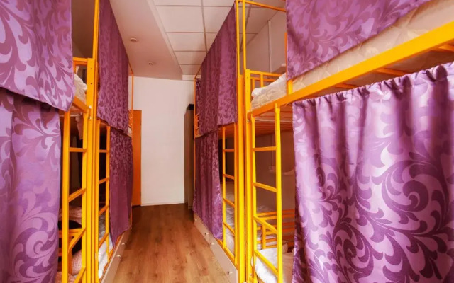 Hostel Like on Neva
