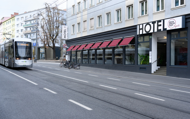 Hotel B&B Graz Hauptbahnhof In Graz, Austria From 85$, Photos, Reviews ...