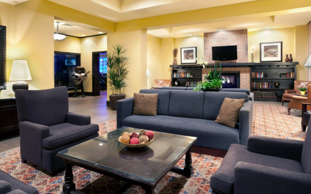 Crowne Plaza San Antonio Airport by IHG
