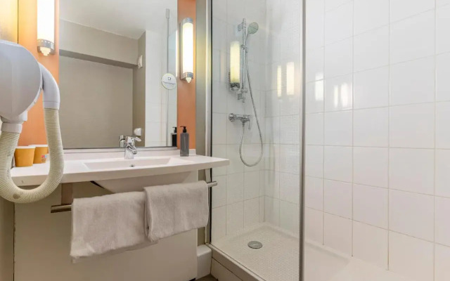 B&B HOTEL Marseille La Valentine Porte d'Aubagne