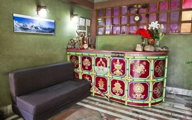 Hotel Golden Nest