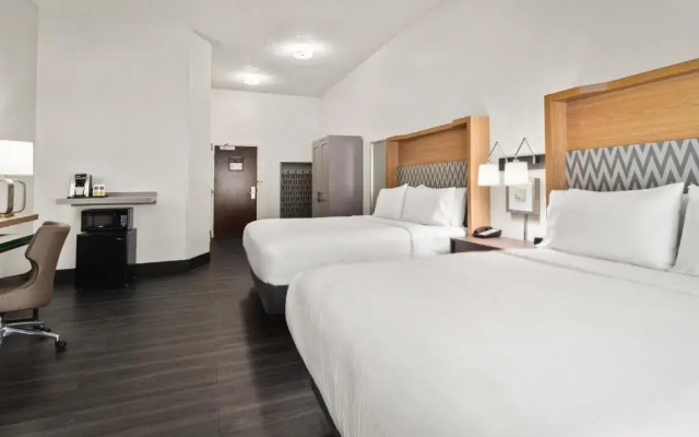 Holiday Inn & Suites Bothell by IHG