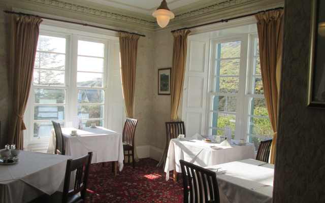 Harris Hotel