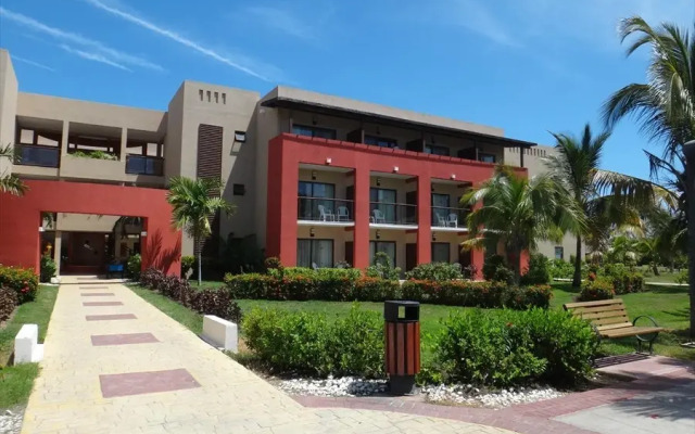 Отель Grand Memories Varadero