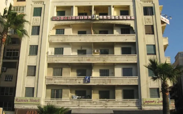 Ramsis Hotel Alexandria вид на фасад
