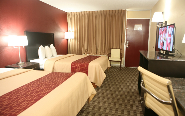 Red Roof Inn & Suites Cave City