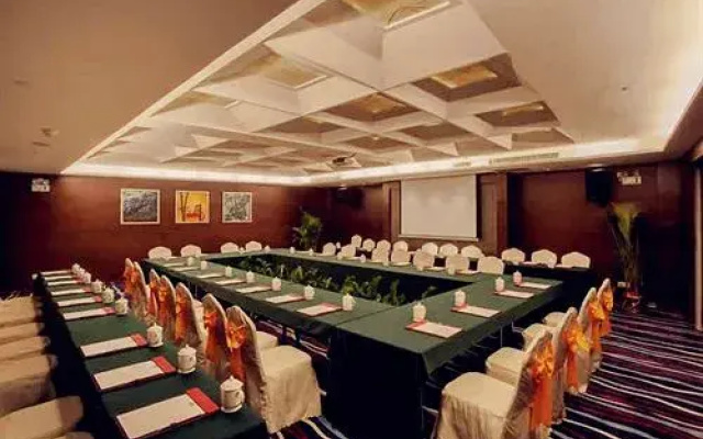 Yangjiang Sunrise Hotel