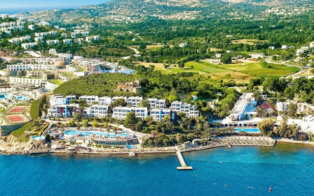Отель Kadikale Resort – All Inclusive пляж