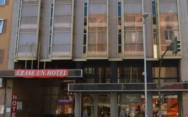 Erase un Hotel вид на фасад