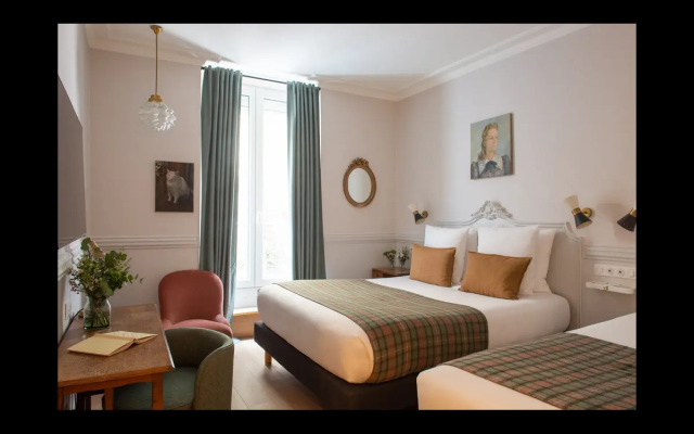 Hotel de la Porte Dorée