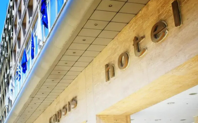 Capsis Hotel Thessaloniki вид на фасад