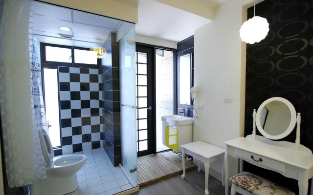 Eiffel Tower Hostel