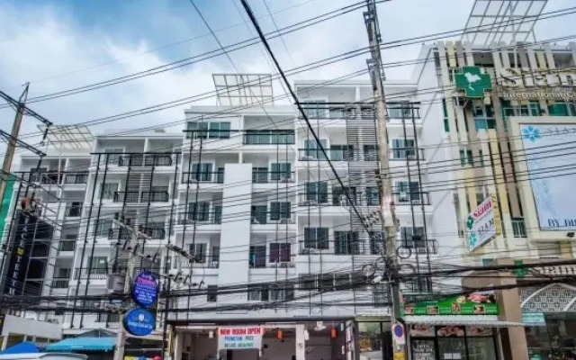 Отель Rayaan 6 Guesthouse