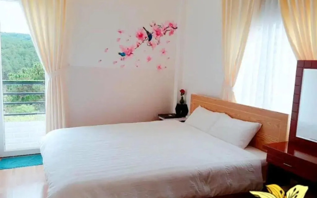 Отель Villa An Nhien Homestay Далат комната для гостей