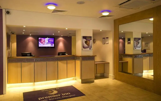Отель Premier Inn Glasgow City Centre - Argyle Street интерьер отеля