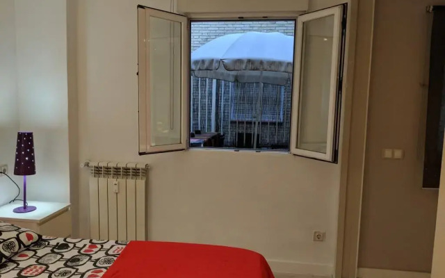 Отель Apartamento Plaza España Мадрид комната для гостей