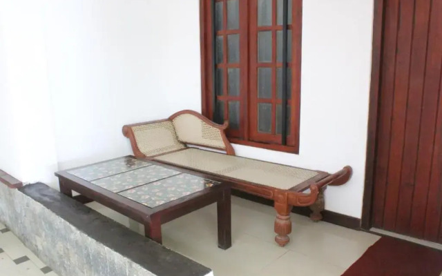 Отель Nippon Villa Beach Resort Хиккадува вид на фасад