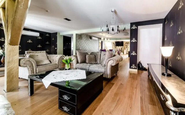 Отель A Luxurious Old Town Penthouse Латвия, Рига - отзывы, цены и фото номеров - забронировать отель A Luxurious Old Town Penthouse онлайн комната для гостей