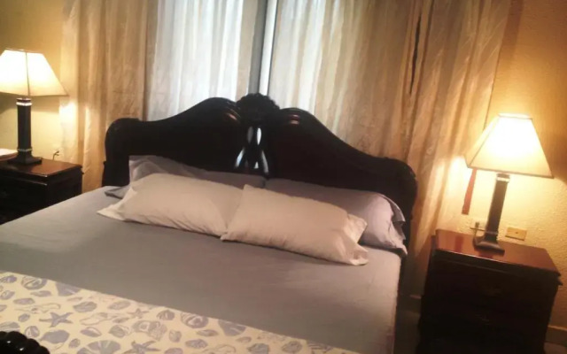 Sea Eye Hotel - Tropical Building комната для гостей