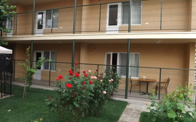 Гостиница Mini-Otel Luch вид на фасад