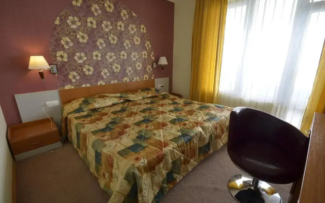 Апартаменты Evridika Apartments комната для гостей