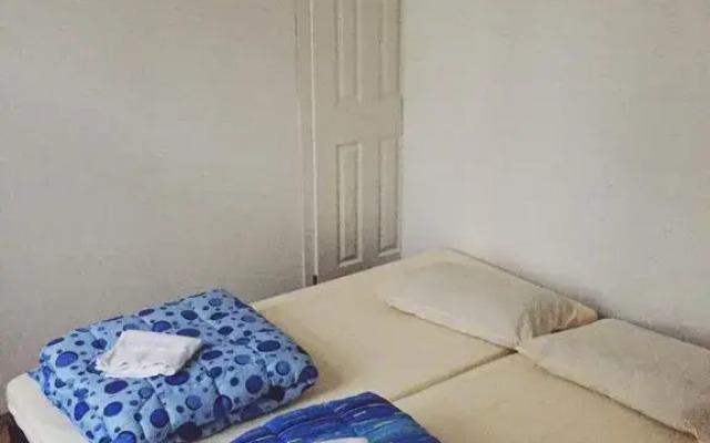 Hostel Habibis комната для гостей
