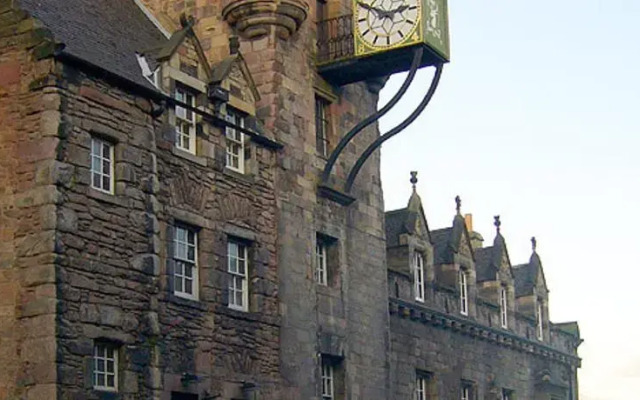 Отель Atholl Brae - Royal Mile Великобритания, Эдинбург - отзывы, цены и фото номеров - забронировать отель Atholl Brae - Royal Mile онлайн вид на фасад