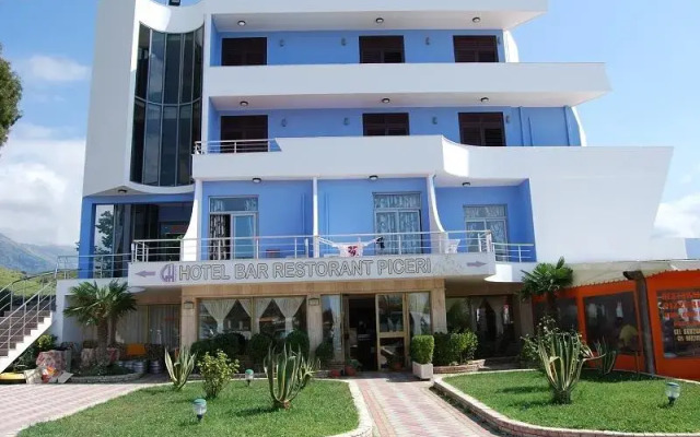 Grand Hotel Aita вид на фасад
