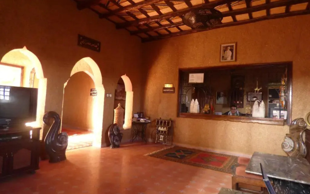 Отель Riad Nezha Марокко, Мерзуга - отзывы, цены и фото номеров - забронировать отель Riad Nezha онлайн интерьер отеля