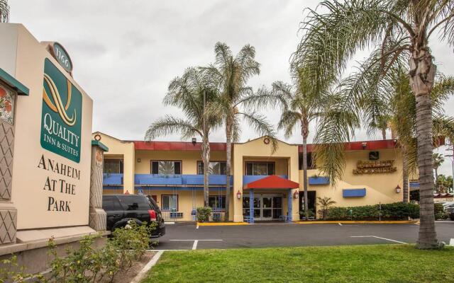 Quality Inn & Suites Anaheim At The Park 2