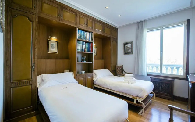 Отель Mirador by People Rentals Испания, Сан-Себастьян - отзывы, цены и фото номеров - забронировать отель Mirador by People Rentals онлайн комната для гостей