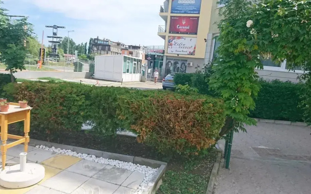 Отель Breeze Apartments Болгария, Солнечный берег - отзывы, цены и фото номеров - забронировать отель Breeze Apartments онлайн вид на фасад