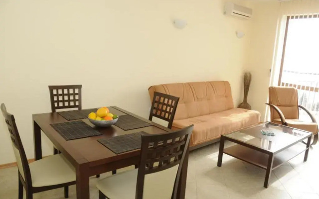 Отель Aparthotel Villa Romana Балчик комната для гостей