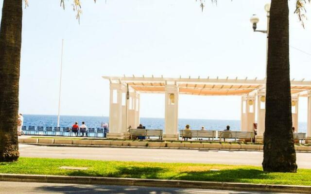 La Promenade des Anglais 2