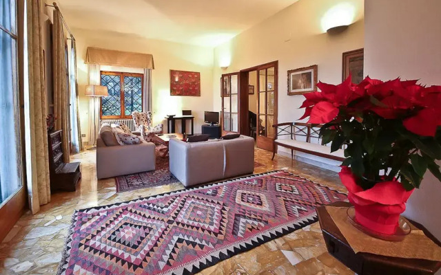 Апартаменты Apartments Florence Villa La Querce Эмполи комната для гостей