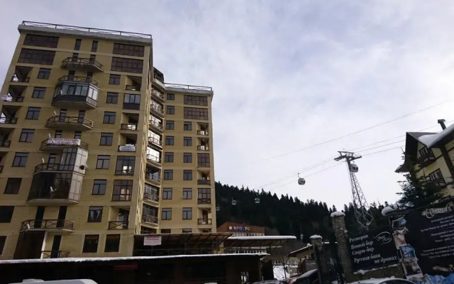 Апартаменты Apartments on Karachaevskaya 60 вид на фасад