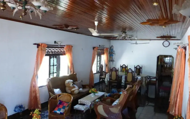 Seetha's Hostel питание