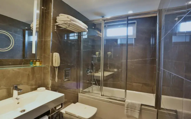 AHC Old City Hotel