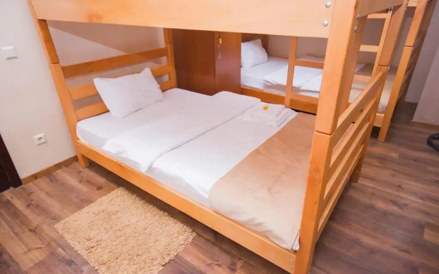 Orion Hostel Plus Тбилиси комната для гостей