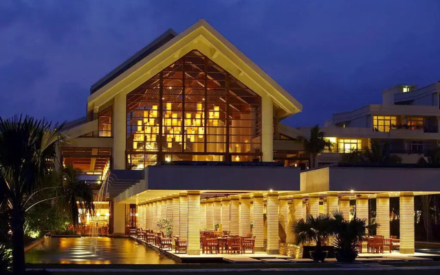 Отель Sheraton Sanya Resort вид на фасад