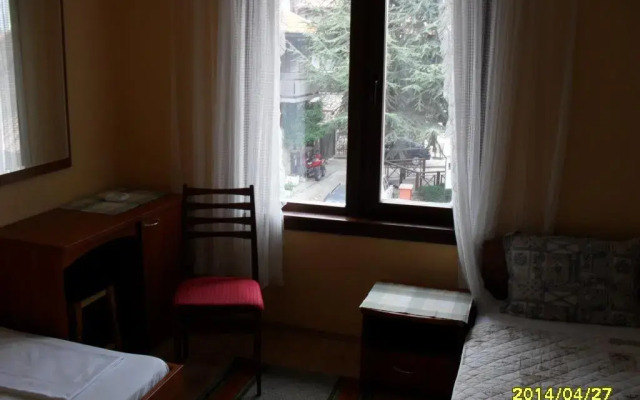 Отель Hemus Guest House комната для гостей