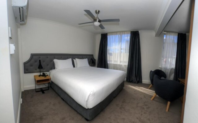Pensione Hotel Perth - by 8Hotels 0