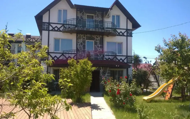 Гостиница Alpic Guest House вид на фасад