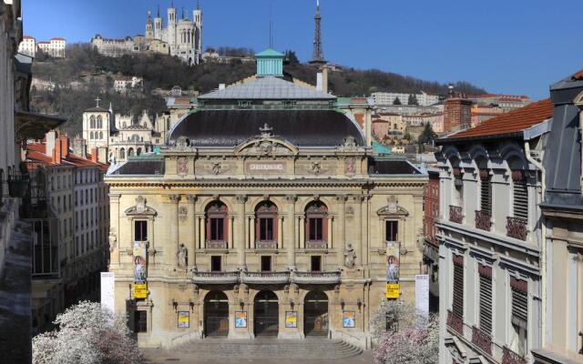 Hôtel des Célestins 1